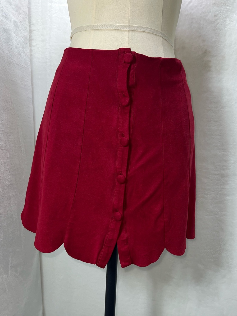 Nixon Asked Cash Burgundy Faux Suede Button Up Scalloped Mini Skirt Size Large